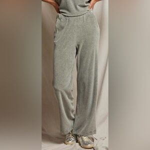 Perfectwhitetee Holly Heather Gray Wide-leg Velour Pant S